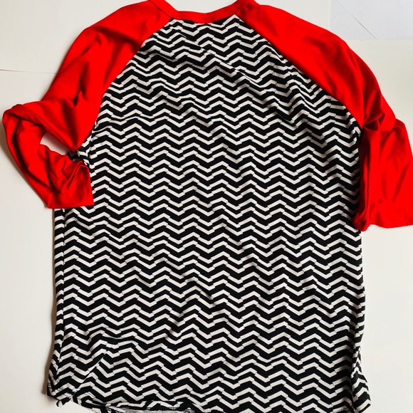 Lularoe - Women’s Top Raglan Pattern Randy - Picture 3 of 3